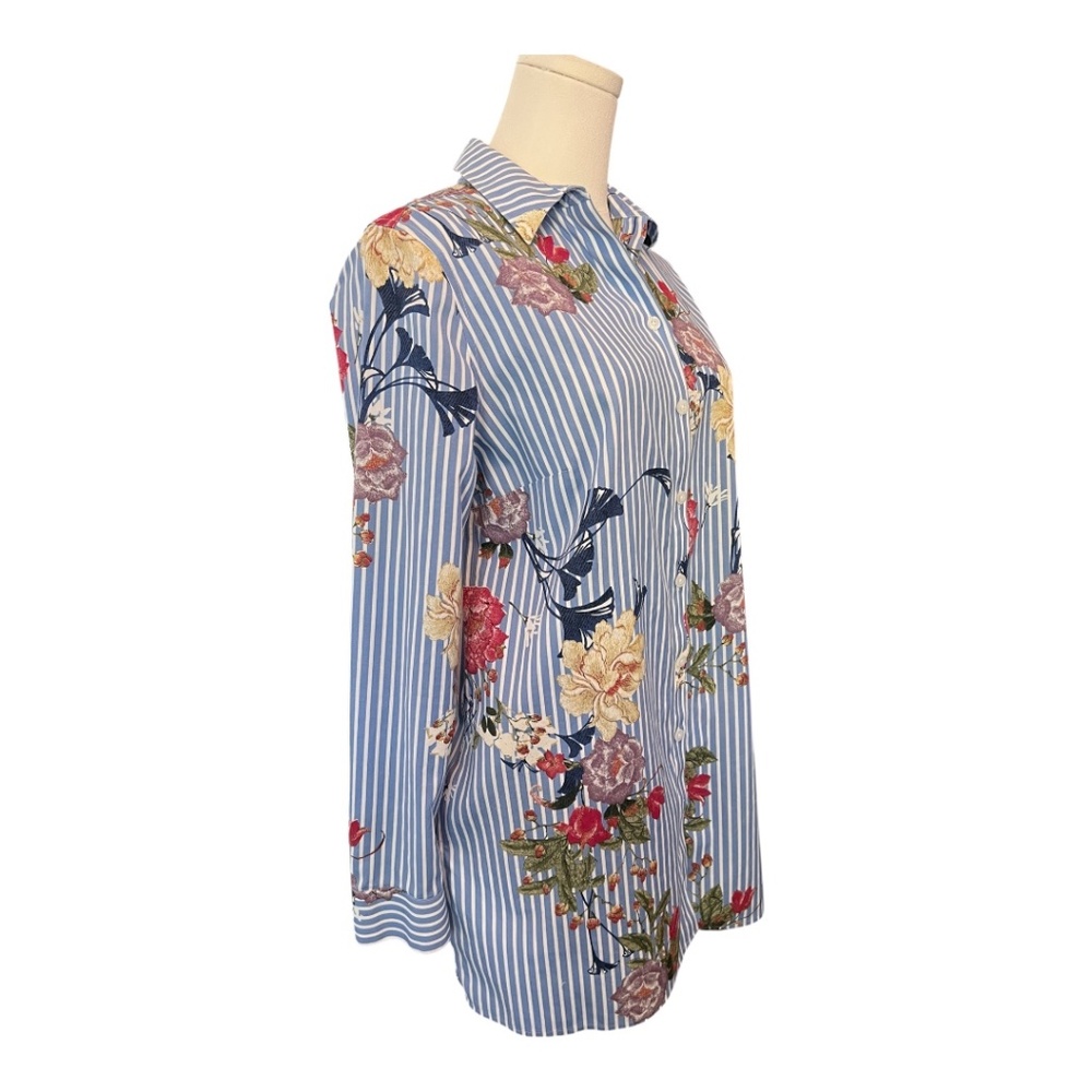 👚 EUC CHICO’S Floral Stripe No Iron Button Up Shirt | Size 4/6 (0) - Picture 3 of 8